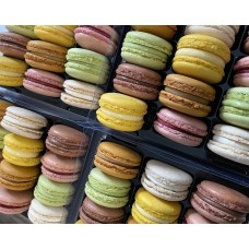 Les 12 Macarons